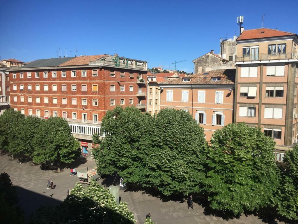 Roma Rooms Анкона Екстер'єр фото