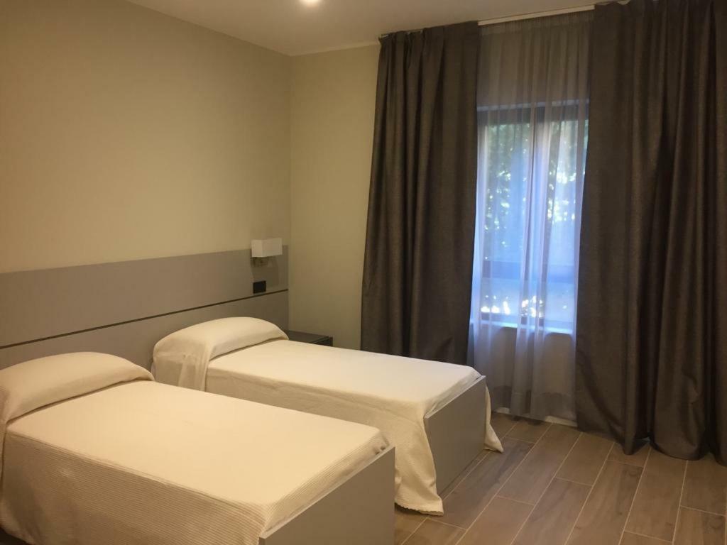 Roma Rooms Анкона Екстер'єр фото